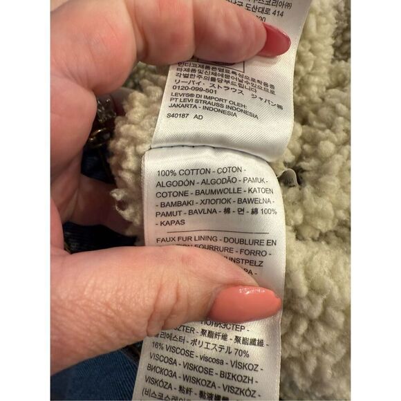 Levi’s Fleece Lined Denim Trucker Jacket sz M EUC - Picture 7 of 7